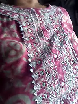 junera online show from April 30, 6:51 am