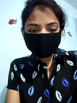 Aaliya-- online show from April 29, 5:51 pm