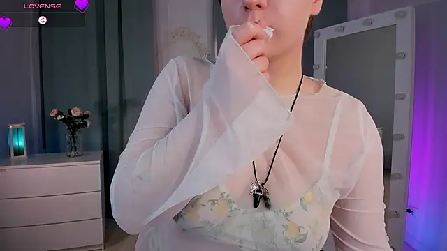 MelittaStorrie online show from April 29, 6:27 am