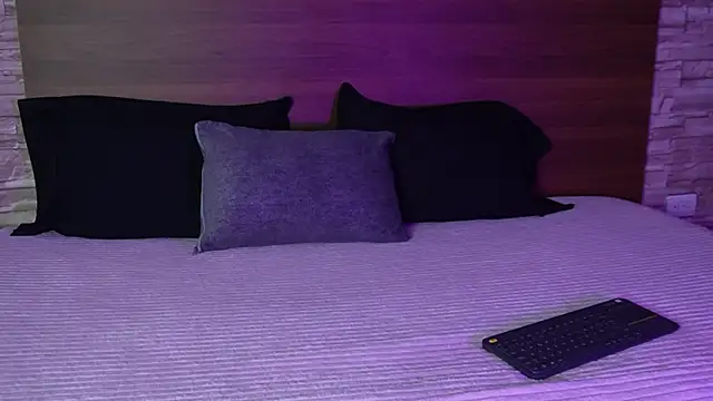 MarianaGiraldo online show from May 14, 4:07 am