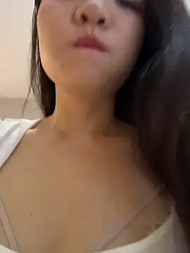 xiaochengzi505 online show from June 12, 11:46 pm