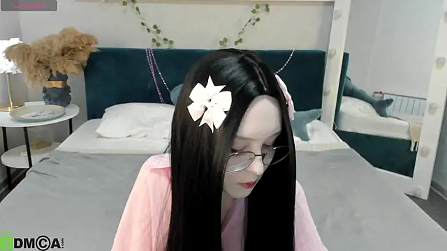 Lilac-Muse online show from June 2, 3:29 am