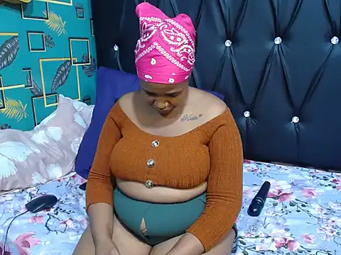 CandyBoobs69 online show from June 5, 12:58 am