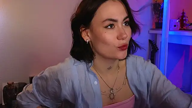viktoriamoore online show from May 18, 6:47 pm