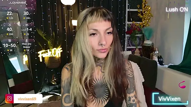VivVixen online show from August 4, 5:08 pm