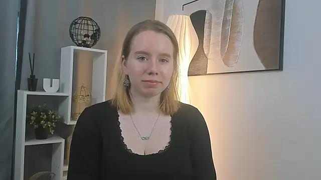 JeniceEl online show from April 30, 9:03 am