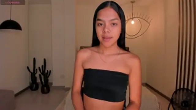 SaphiraJames online show from July 2, 2:11 am