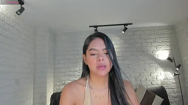 SaphiraJames online show from May 24, 11:03 pm