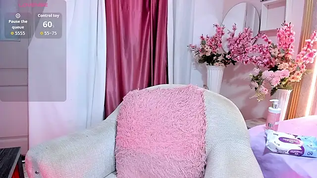 Aili queen online show from May 25, 5:12 pm