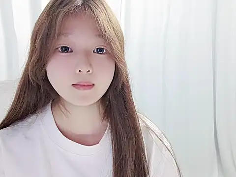 Yangirl520 online show from June 3, 8:15 am