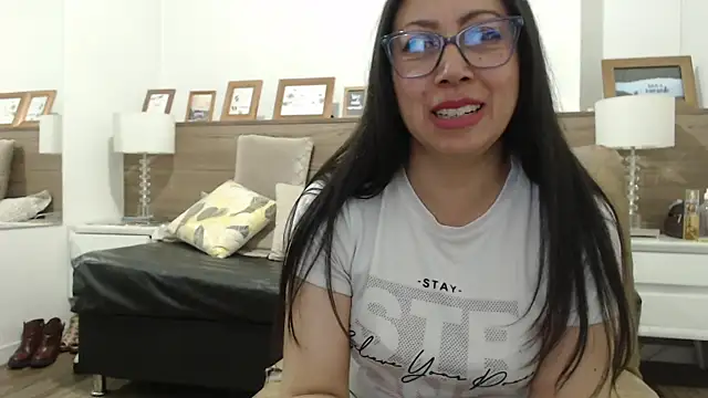 FranciscaVera online show from May 16, 8:41 pm