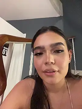 miadecker online show from July 26, 12:02 pm