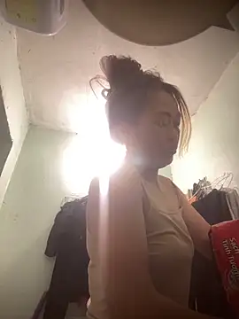 Jasmine dogy online show from May 14, 10:59 pm