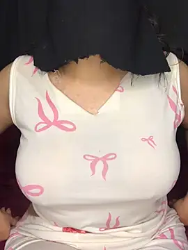 Gamillaa online show from May 29, 8:07 pm