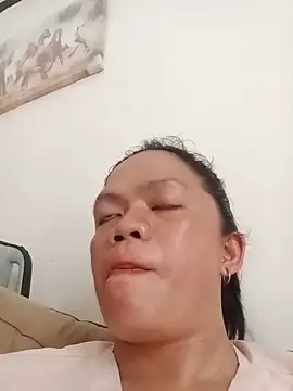 Queen day online show from May 13, 5:02 am