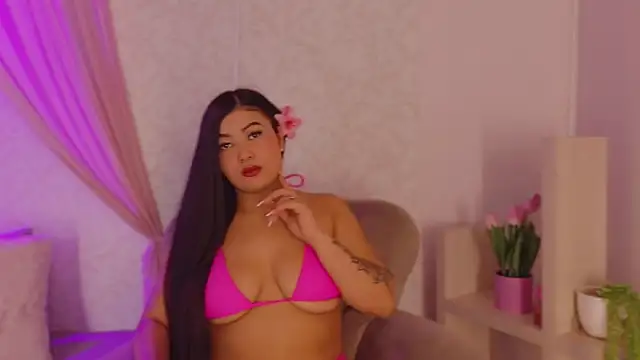 ParisRose  online show from June 13, 7:44 pm