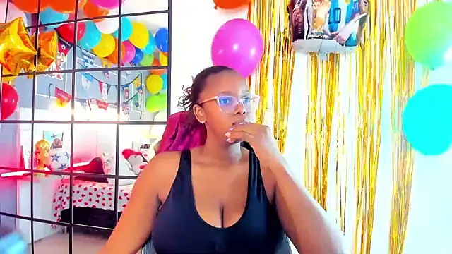 Miss Khaleesi online show from June 23, 5:00 pm