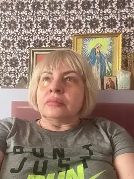 AnastasiaGrey777 online show from May 7, 9:13 am
