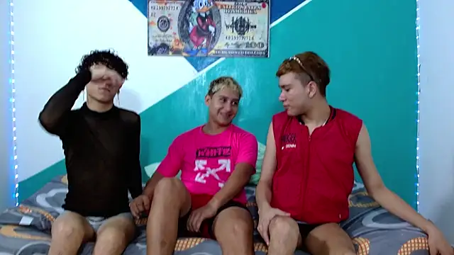 wild boys zs online show from May 31, 5:57 am