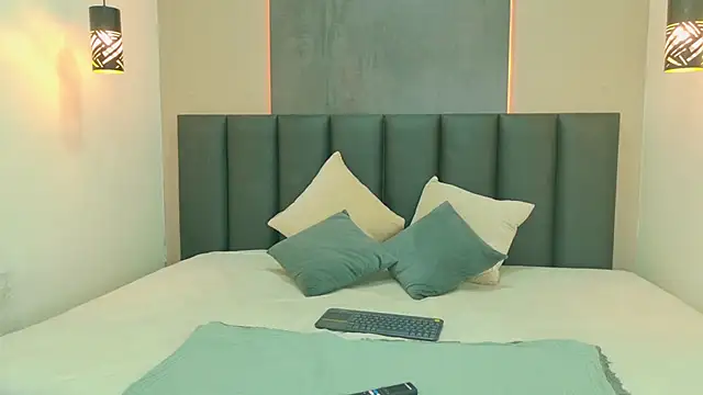 Luna and Jacksonn online show from June 1, 2:57 am