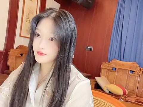 Tinna668866 online show from May 6, 12:20 pm