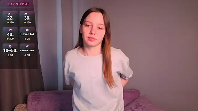 lolytaberry online show from May 12, 1:36 am