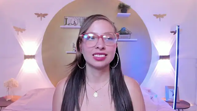 Lenna Phillips online show from June 5, 11:38 am