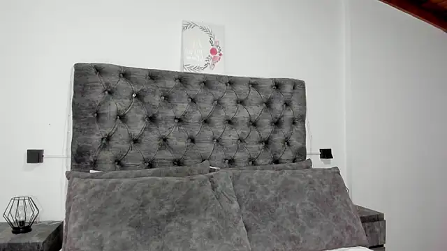 Alana2916 online show from June 25, 1:02 pm