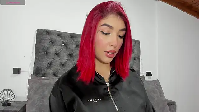 Alana2916 online show from June 18, 12:10 pm