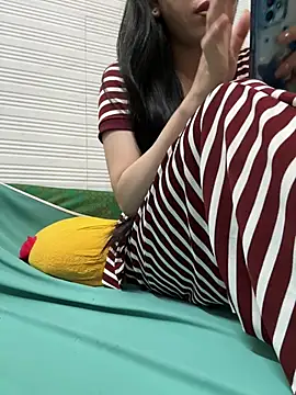 KieLyy online show from May 28, 12:03 pm