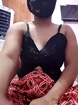 Emily   P online show from June 4, 7:40 pm