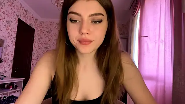 MollyAdersons online show from May 13, 10:21 am