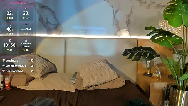 Sienna Bellucci1 online show from May 11, 4:04 pm