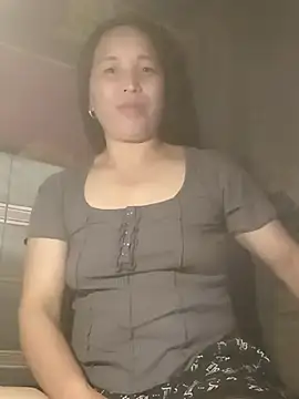Rose Ella  online show from May 11, 4:04 pm
