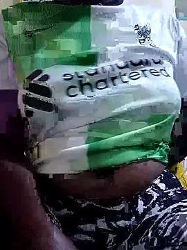 chickennie online show from May 13, 3:29 pm