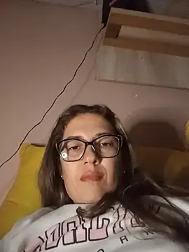 sweet tifani online show from May 14, 5:02 am