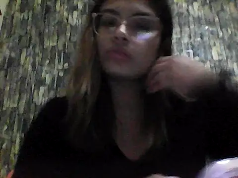 BabyCinnamon1 online show from June 11, 2:53 am