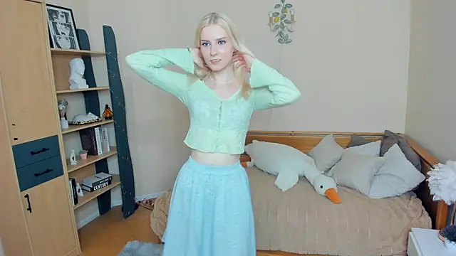 LaynePingitore online show from May 23, 8:34 am