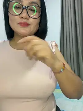 rousee69  online show from May 29, 5:05 am