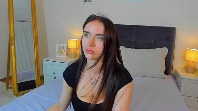 KellyWhites online show from July 2, 5:24 am