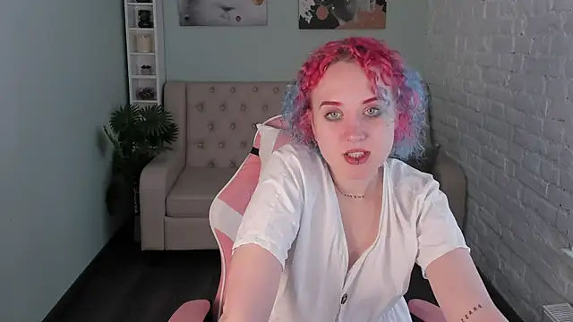 ScarlettSparkss online show from May 14, 5:24 am