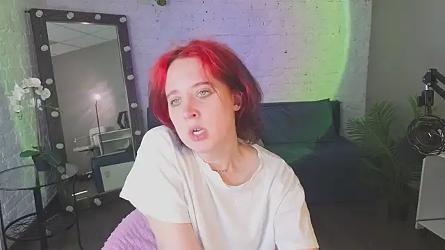 ScarlettSparkss online show from June 5, 6:52 am