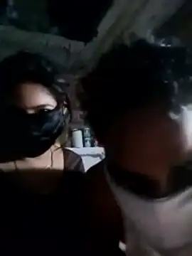 Hindicouple1 online show from May 17, 4:39 pm