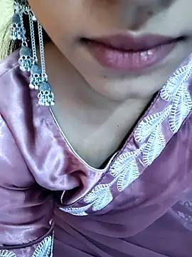 pihustudentno1 online show from July 14, 5:34 am