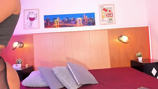 Anniie Fox  online show from July 8, 1:02 pm