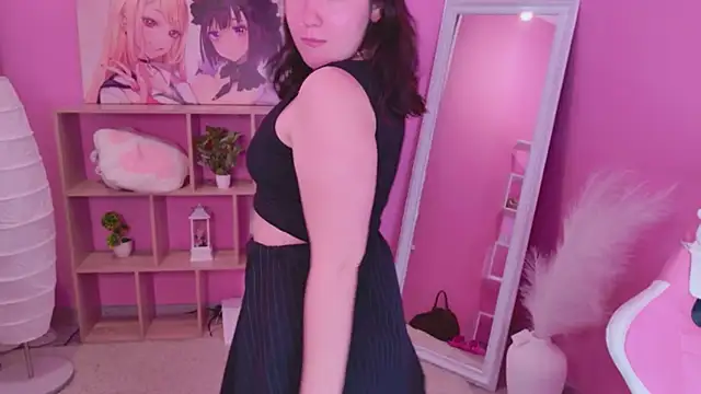 Ariella  cute online show from May 17, 1:54 pm