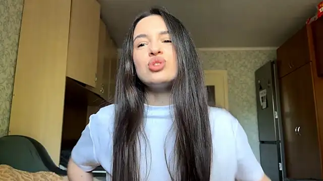 CarolineRu online show from May 15, 11:24 am