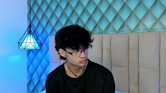 Sofia-Ethan online show from July 5, 1:39 pm