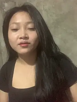hinami-lo online show from May 16, 2:27 pm