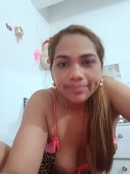 NaughtyMorenna online show from June 14, 4:13 am